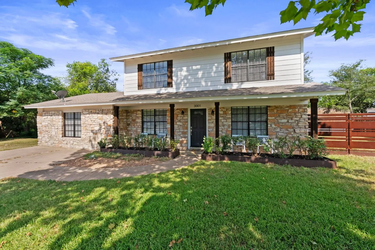 3001 Maplelawn Circle