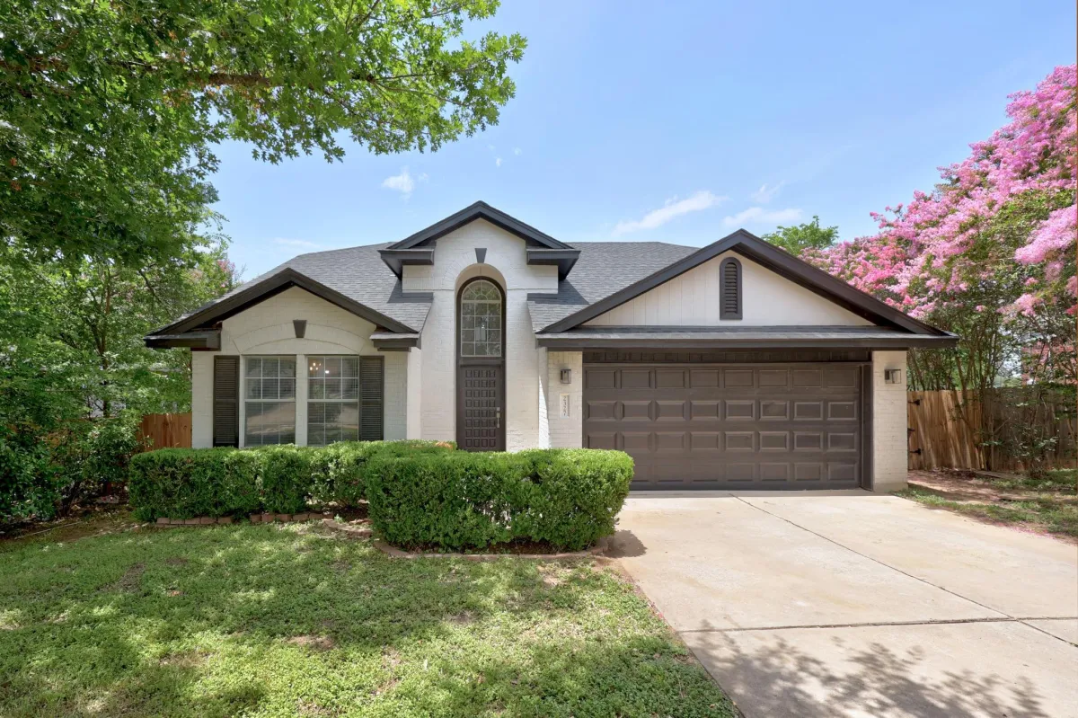 2327 Wright Circle